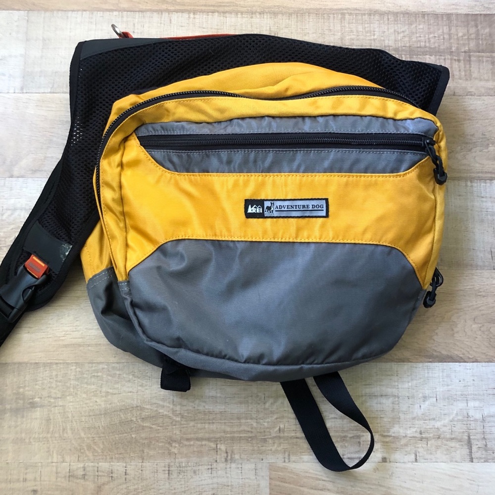 Dog backpack